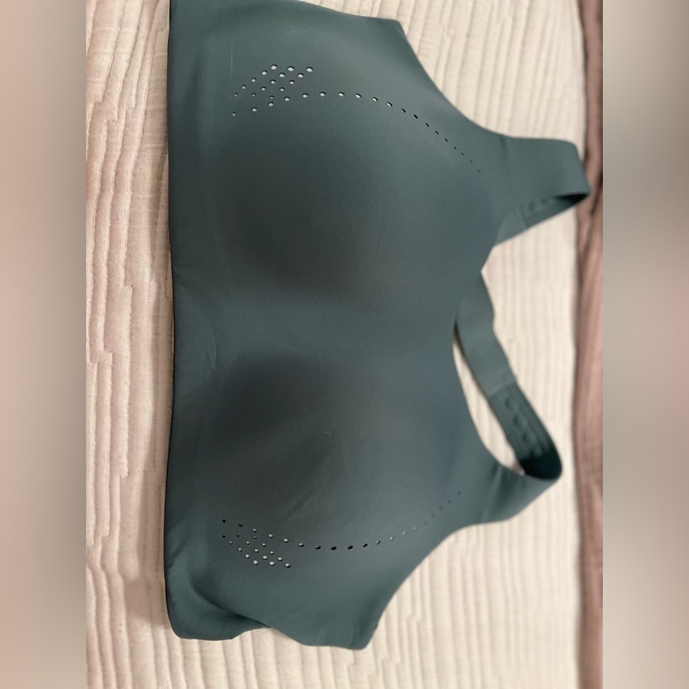 Lulu lemon air support bra